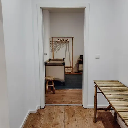 Premium 3br Apartment, Stunning Views Overlooking The Station * Koblenz (Rhineland-Palatinate)