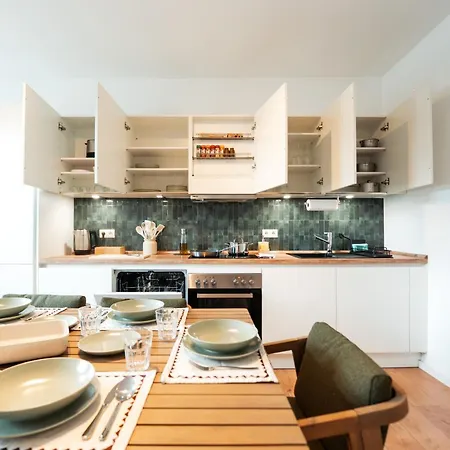 Premium 3br Apartment, Stunning Views Overlooking The Station Koblenz (Rhineland-Palatinate)