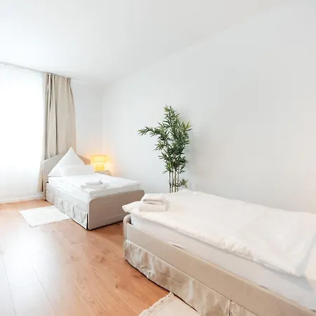 Premium 3br Apartment, Stunning Views Overlooking The Station Koblenz (Rhineland-Palatinate)