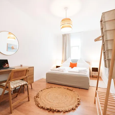 Premium 3br Apartment, Stunning Views Overlooking The Station * Koblenz (Rhineland-Palatinate)