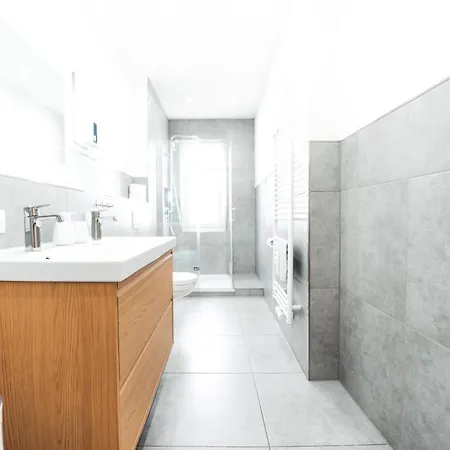 Lägenhet Premium 3br Apartment, Stunning Views Overlooking The Station Koblenz (Rhineland-Palatinate)
